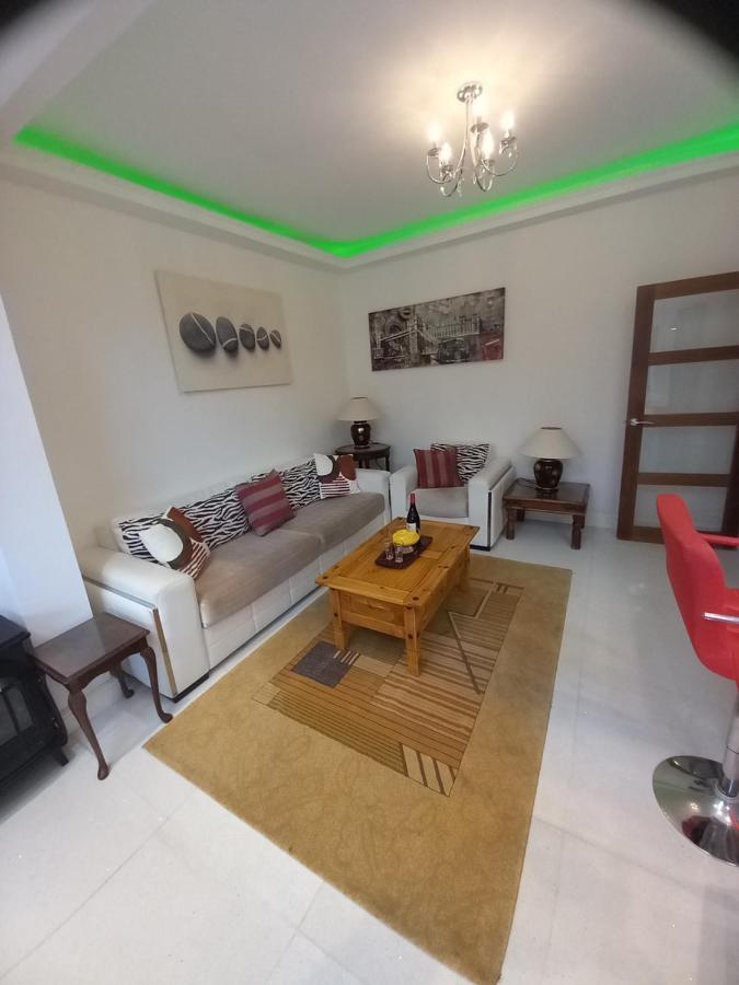 Luxury Holiday Home, Near Beach Southend-on-Sea Exteriér fotografie